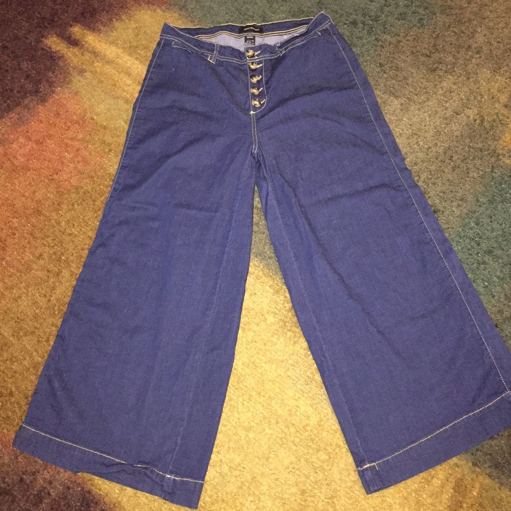 Lightweight crop wide leg denim jeans
